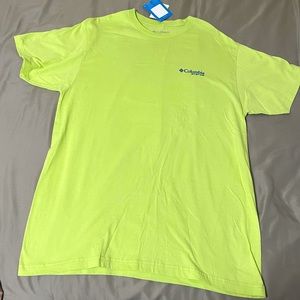 Columbia Men’s Greenish T Shirt size L